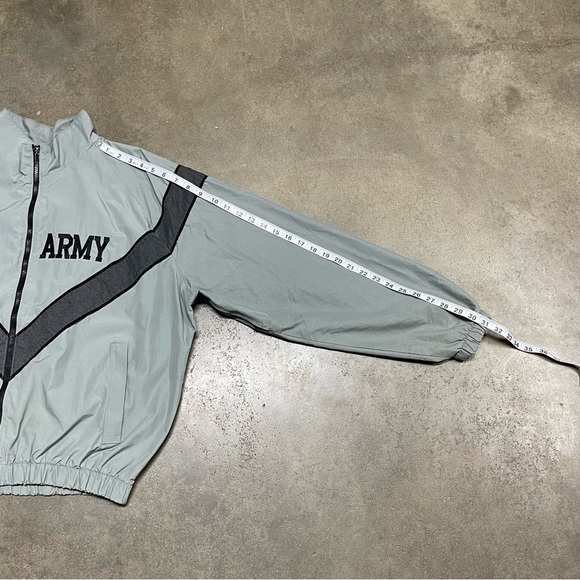 Vintage 90s Reflective Army Boxy Nylon Windbreaker Jacket - Picture 10 of 12